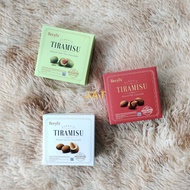 BERYLS Box 65 & 100 gr Beryls bar/ 160 gr Beryls Sea Salt dark Chocolate/ Beryls 70% Dark chocolate/