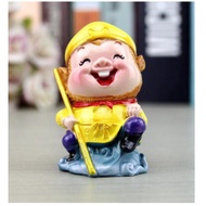 Sun Wukong statue decorates cars and desks (7x4x4cm) - feng shui statue