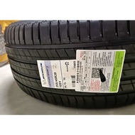 Michellin Lattitude  Sport 3 - 255/45 R20 105 Y OEM Tire