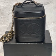Chanel Vintage 黑色荔枝牛皮化妝箱包（非原廠鍊帶）