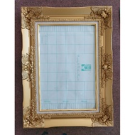 Louis Frame 12 18 Inches