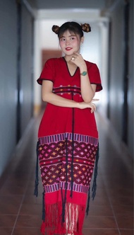 เสื้อกะเหรี่ยงสวยๆ เสื้อสาวกะเหรี่ยง ผ้าทอกะเหรี่ยง ผ้าทอมือ มะโมเดรส mamoe dress
