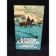 UNDER THE SWEETWATER RIM BY: LOUIS L’AMOUR