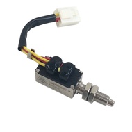 ∈◇❀Suitable for SINOTRUK original accessories HOWO light truck brake switch Brave Commander sensor