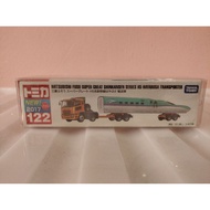 No.122 Tomica Mitsubishi Fuso Super Grade H5 Series Shinkansen Hayabusa Transport Vehicle With Stick