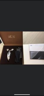 （57折）全新 Refa Carat 白金微電流滾輪美容按摩儀內付說明書， 售$1,250  價錢$2,160