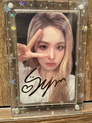 Nmixx Sullyoon 簽卡