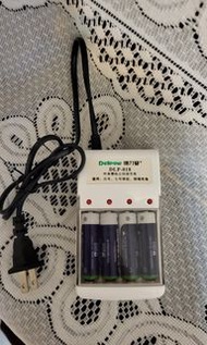 AA 4粒充電池 + 充電器