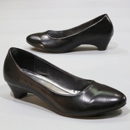 696-1A/1B รองเท้าคัชชูผู้หญิง ซับดำ  สูง 1.5 นิ้ว