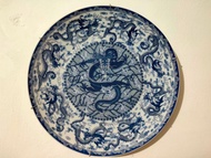 Keramik Pajangan Piring Antik Cina Kansai Blue White Motif Naga 01 .