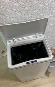 自動感應垃圾桶