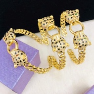 Adjustable Bangle Panther 10k Gold