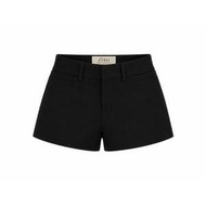 ENKA Trend Form Low-Rise Rena Shorts