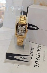 Casio 女裝羅馬小方塊復古手錶 vintage