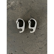 Lexus GS300 roof handle hanger