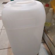 30 liter plastic jerry can
