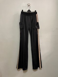Donna Hsu 黑色兩側口袋造型奶茶色線條裝飾下襬無抽繩彈性腰圍休閒長褲 / 7