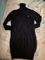 Fred Perry 黑色高領毛衣