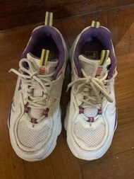 Fila 厚底波鞋
