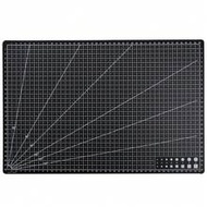 This Colored Stationery Cutting Mat Has A Thickness Of 1.4 Millimeters And Is Suitable For A3, A4, A