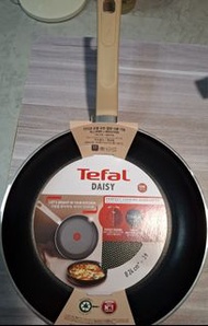 Tefal Daisy 易潔鑊 24cm