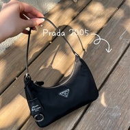 🏷️ Prada 2005