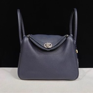 HERMES愛馬仕lindy26 午夜藍 銀扣  T刻 98新有塵袋