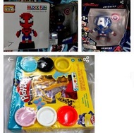 「為何如此有趣」三種玩具互動開箱一齊買，小朋友包好玩 : (Marvel, Playdoh, Spiderman)「天啊！美國隊長今天不玩丟盾牌，他居然在挑戰向下爬牆！難道他是跟隔壁的蜘蛛俠偷學了壁虎