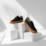 ERONS - AUTH GUMSOLE MONO BLACK DOPE | BLACK GUM CASUAL SHOES