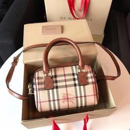 Chris精品代購 美國Outlet Burberry 巴寶莉 19年最新款 BABY包 單肩包 枕頭包 卡其色配格紋