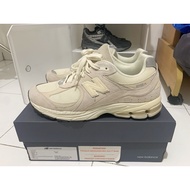 New Balance 2002R NB type M2002RCC calm taupe - cream size 43 us 9.5/, just smooth condition, origin