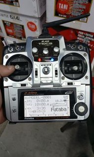 Futaba T10CG 2.4G 發射器，無接收，中文說明書