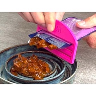 Cat Food Pouch Scraper