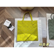 Issey miyake issey miyake issey miyake BAOBAO
6x6 3 Colors Available