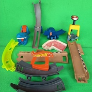 HOTWHEELS track part, track part HW, hotwils line "I2a"