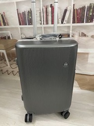 極度精美高端鋁合金框20 吋行李箱旅行箱 20 inch lugguage 56 x 37 x 24cm