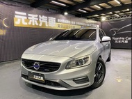正2014年出廠 Volvo V60 T5 R-Design 2.0 汽油 璀璨銀