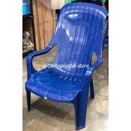 kursi santai sandaran tinggi / kursi santai plastik warna