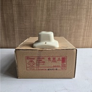 E27 Ceiling Lamp HolderBroco (1211)