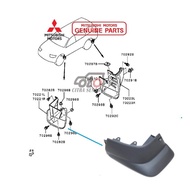 FRONT MUD GUARD Kiri FR LH PAJERO OLD 2008 - 2015 5370B203