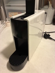 White Nespresso Essenza Mini C30