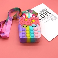 Túi đeo chéo cho bé gái hình ngựa Pony kết hợp trò chơi Pop it giải toả căng thẳng cho bé yêu