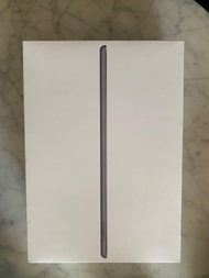 iPad 128GB 7th generation Wi-Fi box