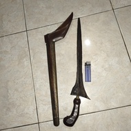 barang antik keris kuno wingit unik