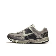 Nike Zoom Vomero 5 Low-Top Running Shoes, Women's, Gray/Black, Featuring Rapid Foam, Mylant Cushioni