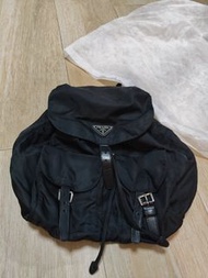 中古Prada 黑色尼龍背包 中size