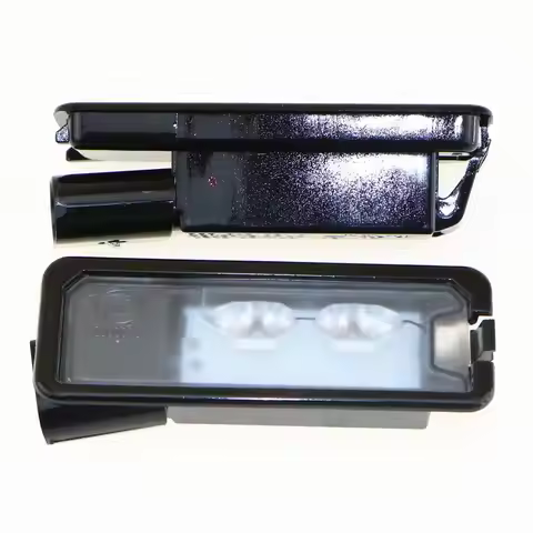1 Pair LED Rear License Plate Light 12V for VW Golf 7 Passat B6 3C Amarok Eos Polo Amarok 35D 943 02