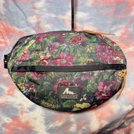 美國製 90% new Gregory Tailmate Waist bag S Garden tapestry 8L 綠花 紅花 拉鏈腰包