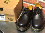 uk3 (36)  Dr.martens 1461 black smooth