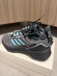 Adidas Terrex Gore-Tex 女款戶外行山